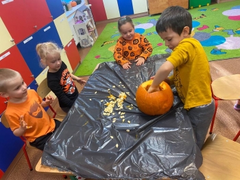 572159228_122220047240283022_2641032374045570405_n