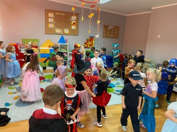 590241109_122223574394283022_4090290073777096069_n