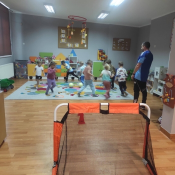 589991164_122223315824283022_7368396387886068592_n